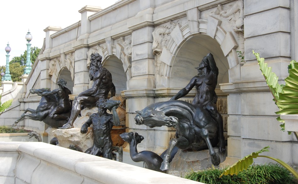 Library of Congress, Neptune Fountain